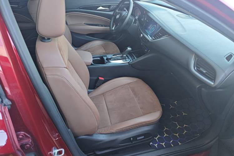 Used Buick Regal 2019 20T Luxury Model China VI Standard