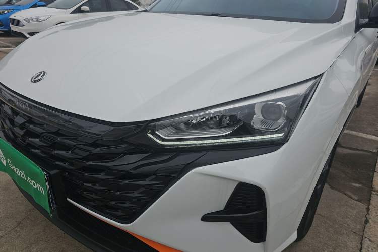 Used Dongfeng Aeolus Yixuan 2023 Mach Edition 1.5L Automatic Chasing Wind Version Left Front Headlight