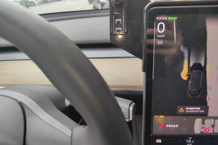 Used Tesla Model Y 2022 Revised Version Rear-Wheel Drive Instrument Cluster