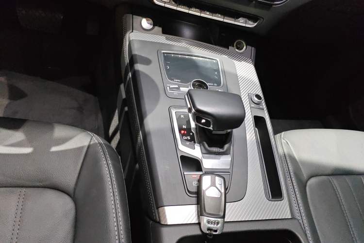 Used Audi Q5L 2020 45 TFSI Prestige Fashion Model