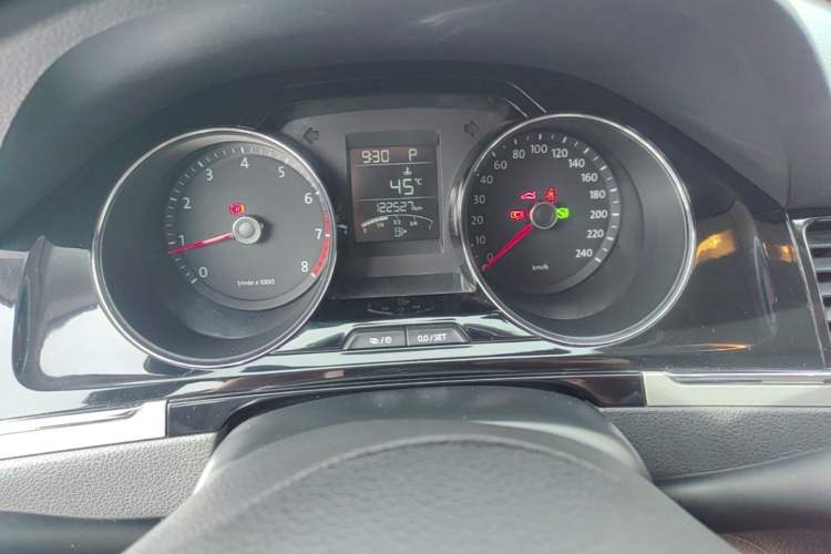 Used Volkswagen Bora 2013 1.6L Automatic Comfort Model

