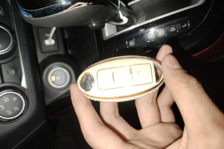 Used Nissan Lannia 2019 1.6L CVT Smart Connect Smart Cool Version China VI Standard Vehicle Key