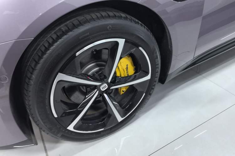 Used Xiaomi Auto SU7 2024 Rear-Drive Ultra-Long Range Advanced Pro-Level Intelligent Driving Version
