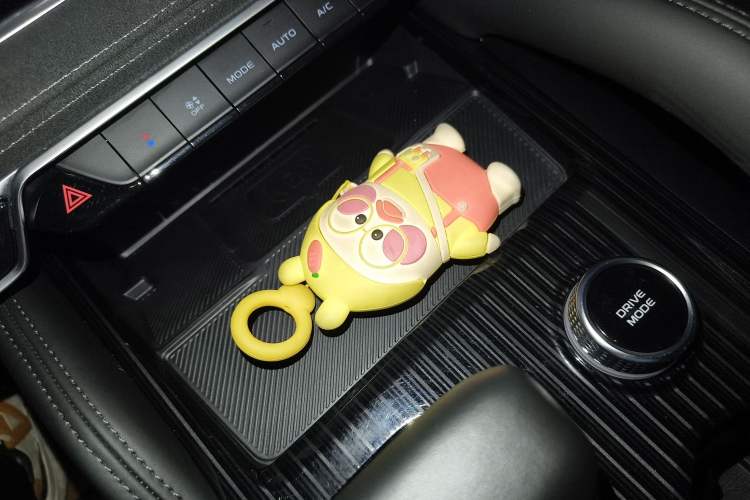 Used Geely Auto Monjaro L 2024 2.0TD High-Power Automatic Two-Wheel Drive Skyline Edition Vehicle Key