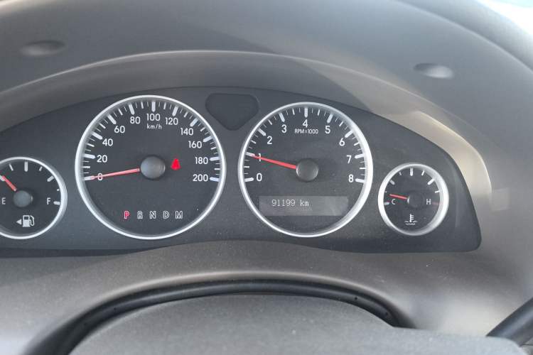 Used Buick GL8 2011 2.4L CT Comfort Edition Odometer Close Up