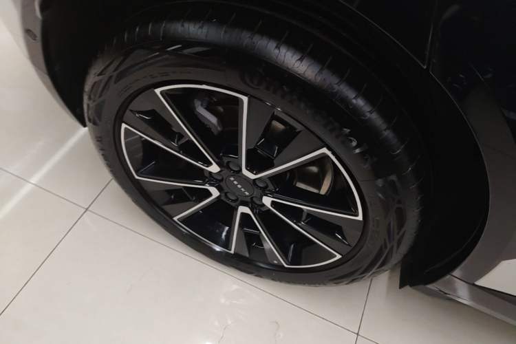 Used Zeekr X 2025 5-Seater Long-Range Version Right Rear Wheel Hub
