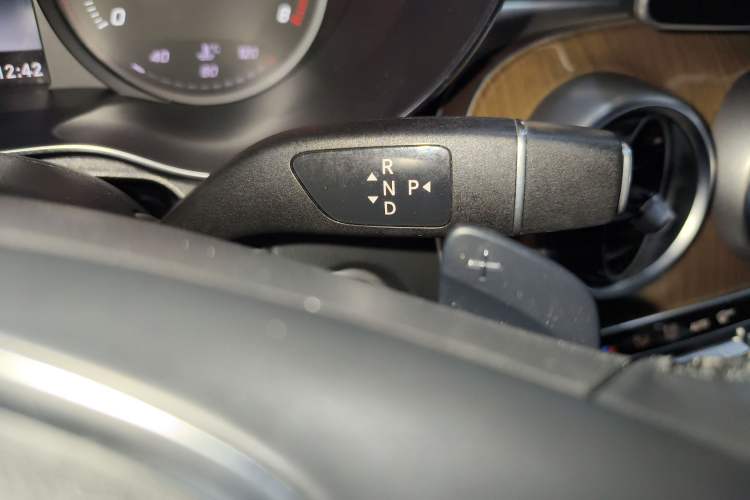 Used Mercedes-Benz GLC Coupe 2018 GLC 260 4MATIC Coupe SUV