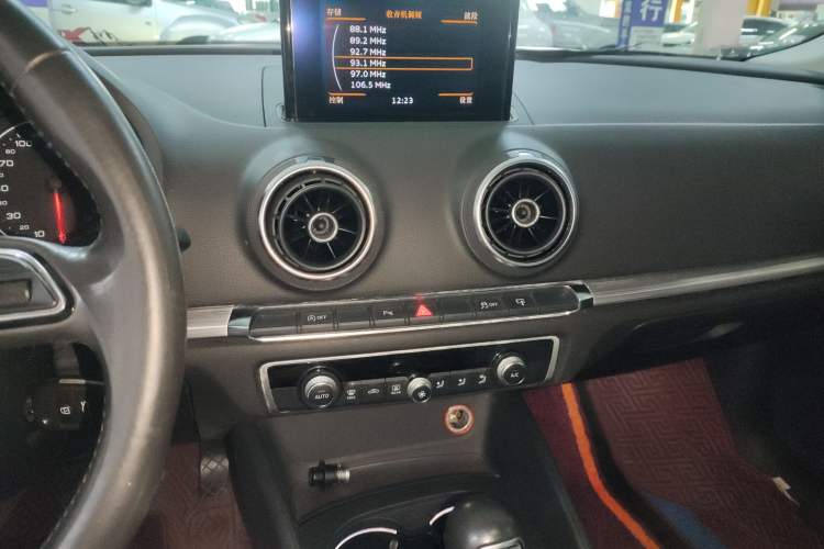 Used Audi A3 2014 Limousine 35 TFSI Automatic Comfort Model