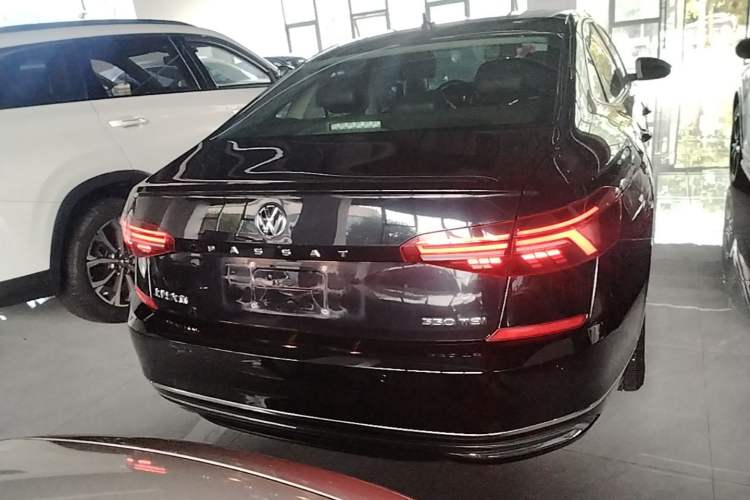 Used Volkswagen Passat 2020 330TSI Elite Edition China VI
