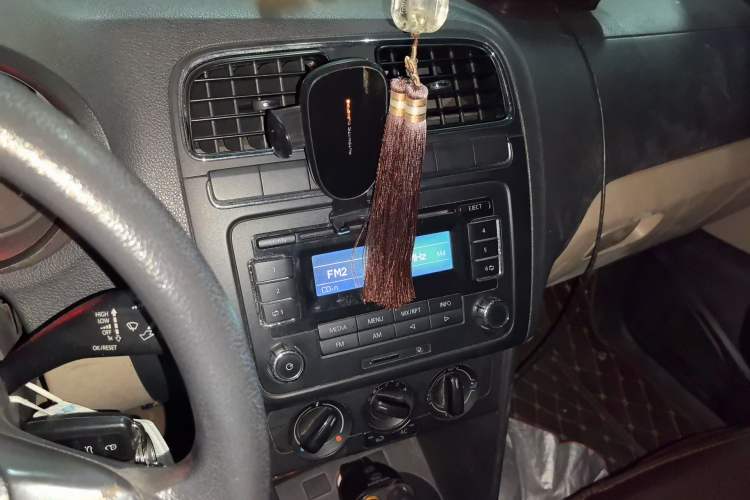 Used Volkswagen Polo 2011 1.6L Automatic ZhiShang Version
