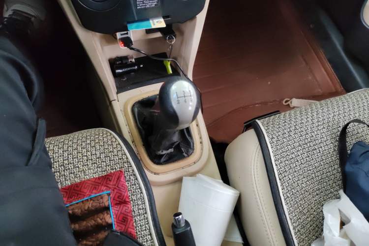 Used Chery Fengyun 2 2013 Hatchback 1.5L Manual Ruiyi Edition Gear Lever