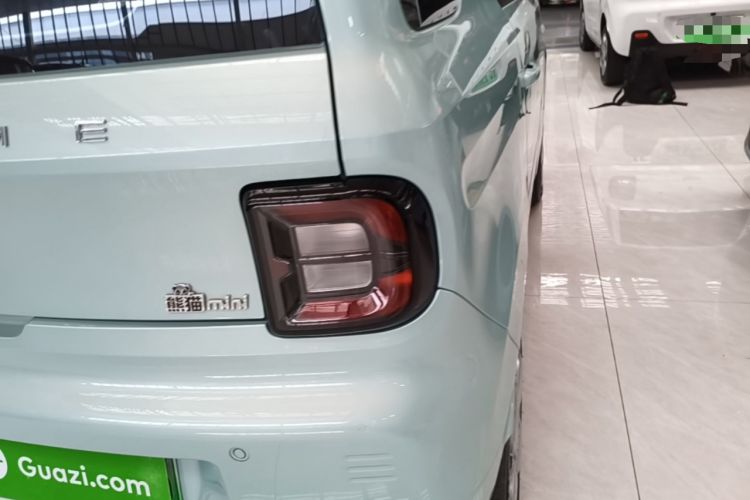 Used Geely Galaxy Panda 2024 Panda Mini 200km Endurance Bear
