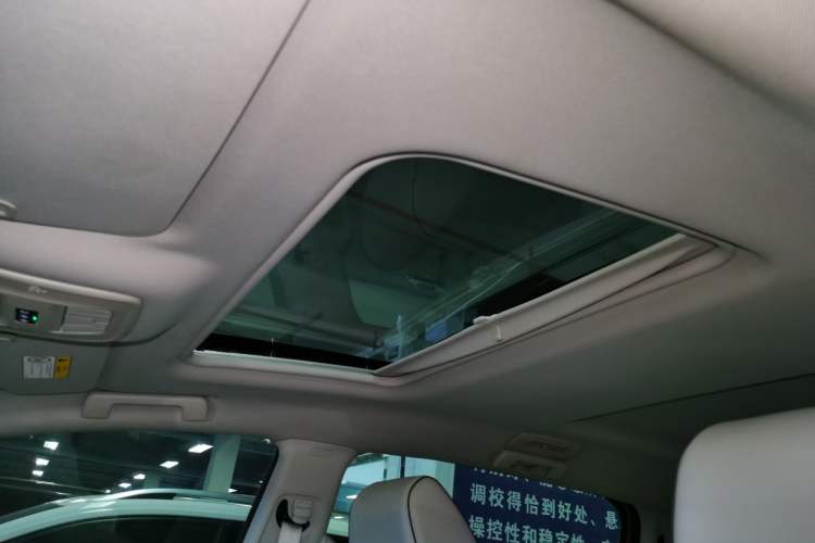 Used Buick GL8 2022 Land Business Class 652T Luxury Model