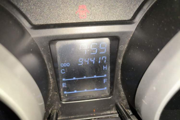 Used FAW Senya S80 2013 1.5L Manual 7-Seater Urban Fashion Edition
