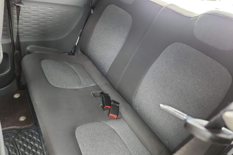 Used Wuling Hongguang MINIEV 2022 Macaron Premium Model – Lithium Ternary Battery