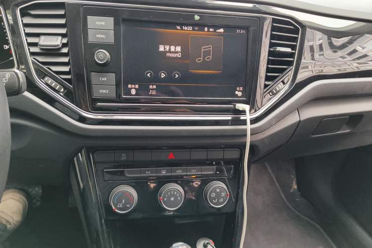 Used Volkswagen T-ROC 2019 280TSI DSG Two-Wheel Drive Comfort Version China VI Standard
