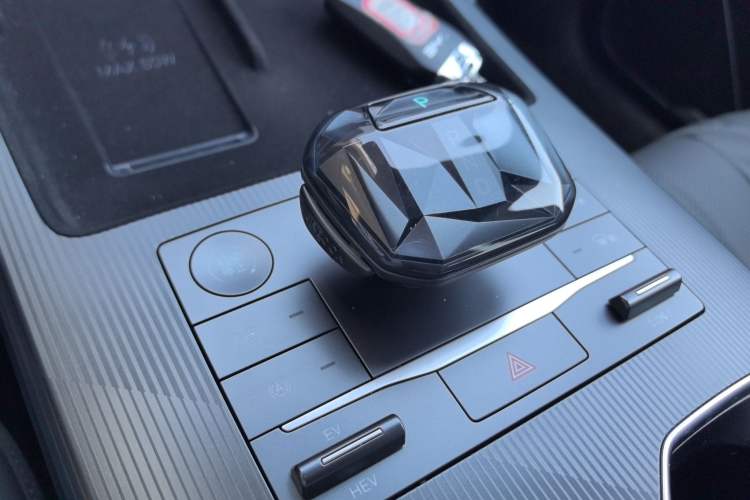 Used BYD Song L DM-i 2025 Intelligent Driving Version 160 km Beyond-Range Type