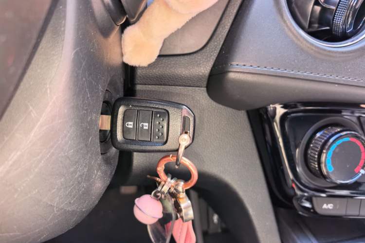 Used Honda XR-V 2015 1.8L EXi CVT Comfort Version
