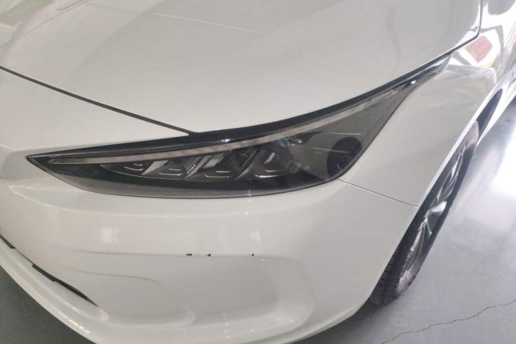 Used Geometry A 2024 410KM Travel Edition Left Front Headlight