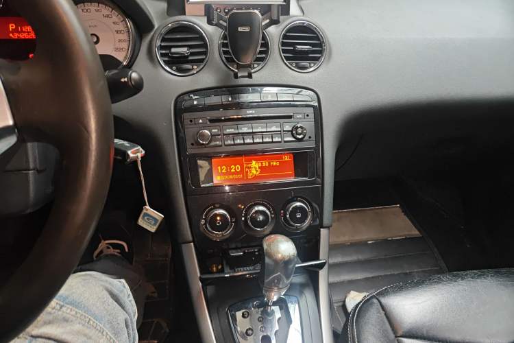 Used Peugeot 408 2013 2.0L Automatic Comfort Edition Audio And AC Panel