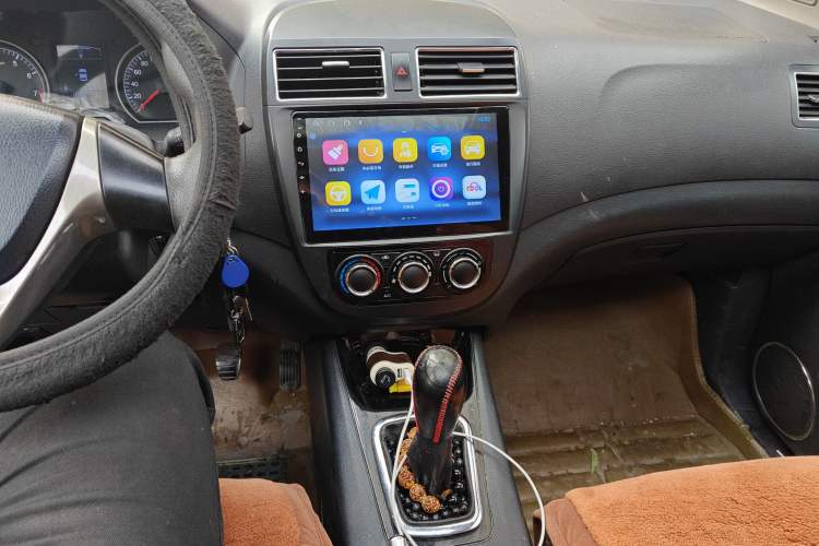 Used FORTHING Joyear X5 2013 1.6L Manual Luxury Model China IV Standard