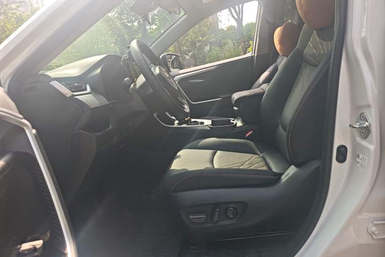 Used Toyota RAV4 2024 2.0L CVT Two-Wheel Drive Fashion Plus Edition Left Front Seat