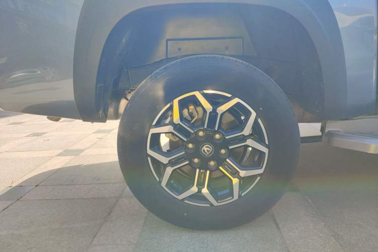 Used Changan Lantop 2023 2.0T Automatic 4x4 Gasoline Flagship Standard Cab
