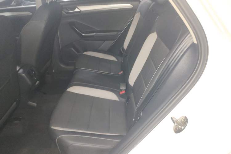 Used Volkswagen T-ROC 2021 280TSI DSG Two-Wheel Drive Elite Connect Edition
