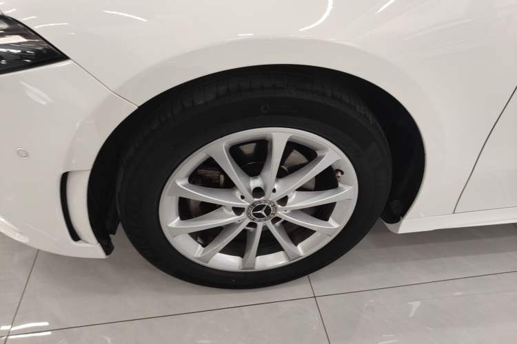 Used Mercedes-Benz A-Class 2020 Restyled A 200 L Sport Sedan Dynamic Version Exterior 4