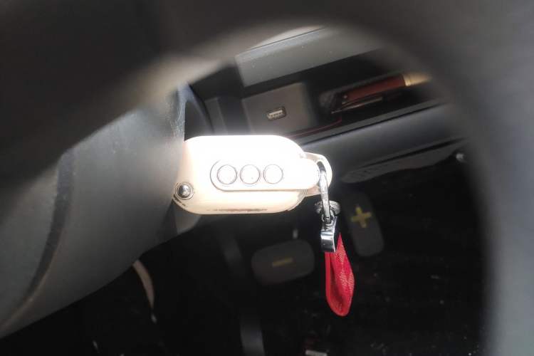 Used Wuling Hongguang MINIEV 2022 GAMEBOY 300km Enthusiast Model with Lithium Iron Phosphate
