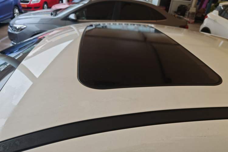 Used GAC Trumpchi EMPOW 2021 270T DCT J15 Version Roof