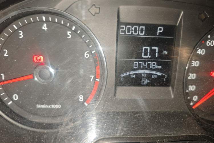 Used Volkswagen Polo 2014 1.6L Automatic Comfort Edition
