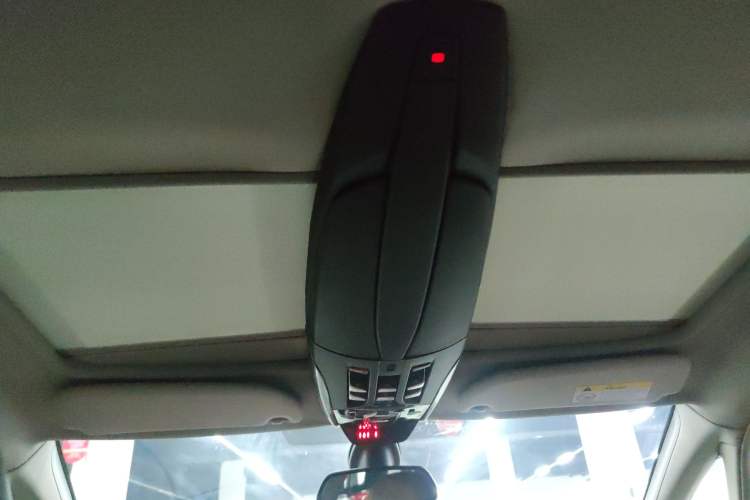 Used DS 5 2015 1.8T Prestige Edition THP200