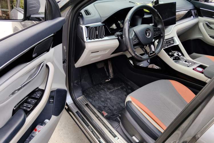 Used BYD Song PLUS New Energy 2021 DM-i 110KM Flagship Model Driver Seat