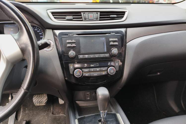 Used Nissan X-Trail 2014 2.0L CVT Comfort Edition 2WD
