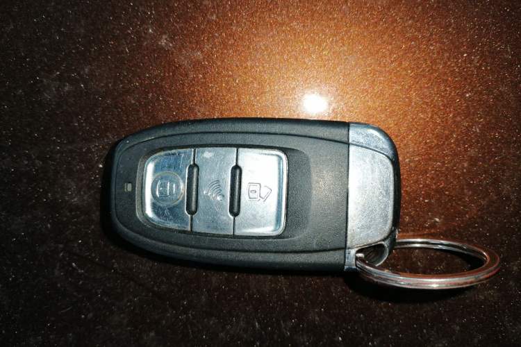 Used Toyota RAV4 2015 2.0L CVT Two-Wheel Drive Fashion Edition