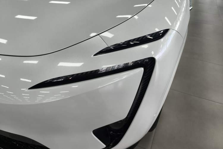 Used Avatr 11 2025 Year Updated Max Extended-Range Version