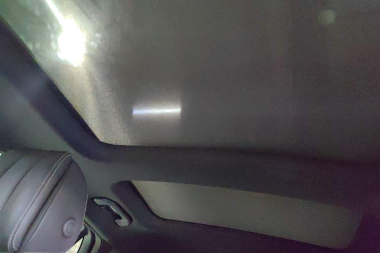 Used Mercedes-Benz GLC 2018 GLC 300 4MATIC Luxury Model Headliner