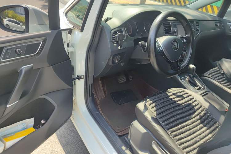 Used Volkswagen Golf Sportsvan 2018 230TSI Automatic Trend Edition Driver Seat