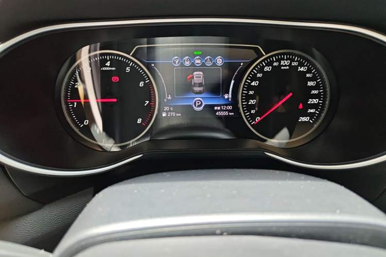 Used Hongqi H5 2022 Classic Model 1.8T Automatic Smart Connect Flagship Edition Odometer Close Up