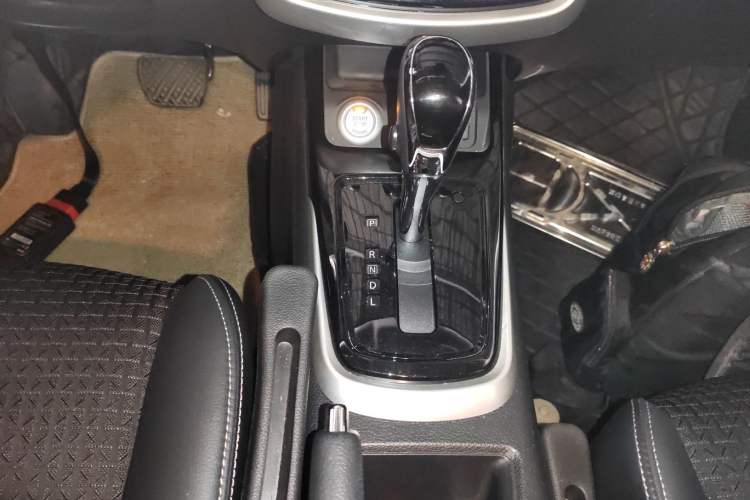 Used Nissan Tiida 2019 1.6L CVT Smart Drive Version China VI Standard
