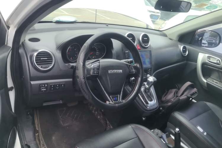 Used Haval H6 2016 Upgraded Model 1.5T Automatic Two-Wheel Drive Elite Version Center Console