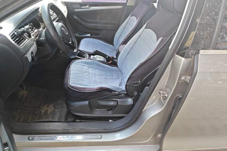 Used Volkswagen Sagitar 2017 1.6L Automatic Comfort Model
