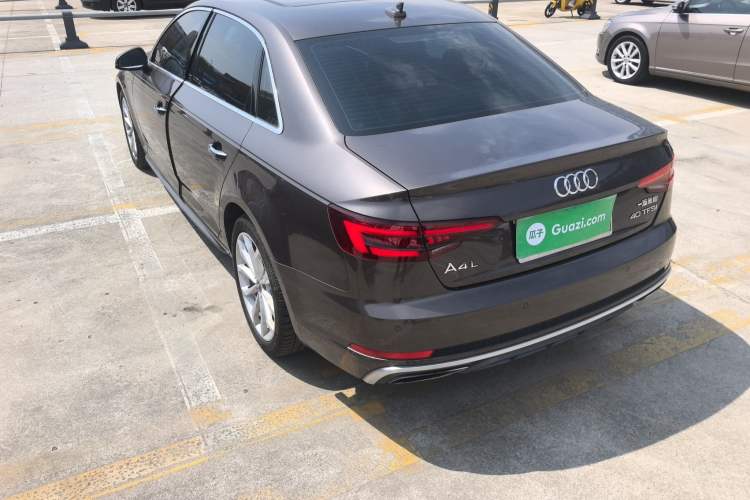Used Audi A4L 2019 40 TFSI Fashion Version China V