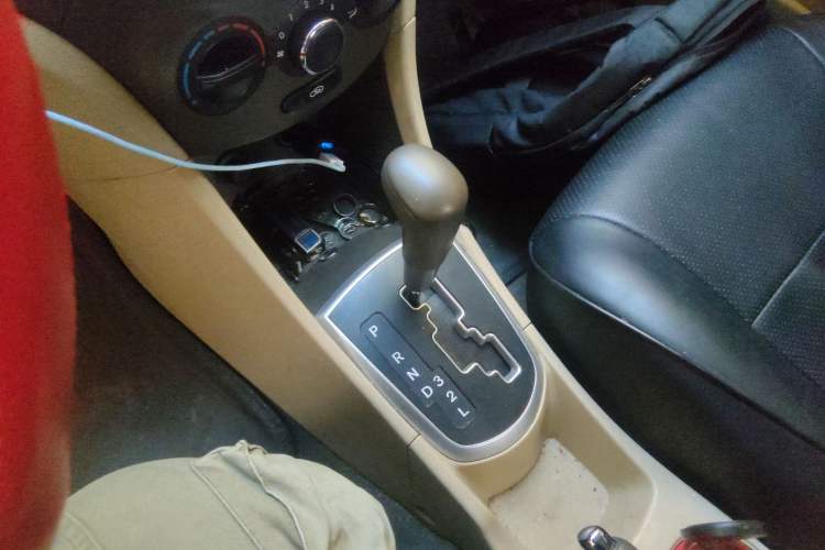 Used Hyundai Verna (older generation) 2013 Sedan 1.4L Automatic Standard GL Model
