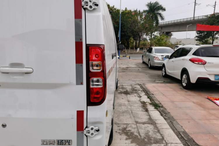 Used Wuling Yangguang 2024 300km Comfort Version with Sealed Windows 60kW
