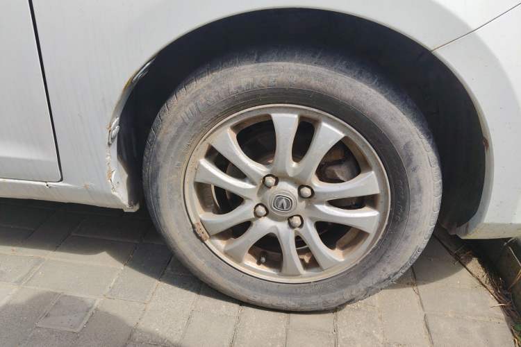 Used CHANGAN Alsvin V3 2012 1.3L Manual Comfort Version China IV Standard Right Front Wheel Hub