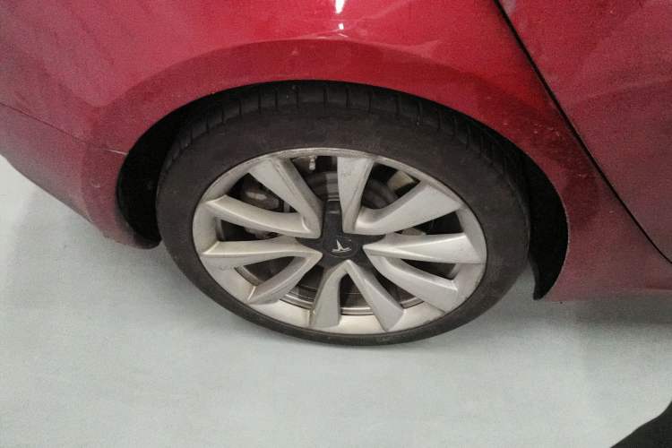 Used Tesla Model 3 2020 Refreshed Version Long-Range Rear-Wheel Drive Right Rear Wheel Hub