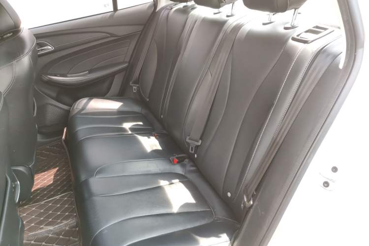 Used Roewe i5 2019 1.5L Automatic 4G Connected Langhao Edition