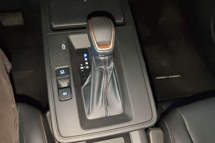 Used Toyota FRONTLANDER 2026 Model 2.0L CVT Comfort Edition Gear Lever